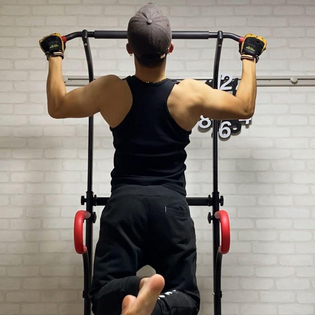 ぶら下がり健康器 - PYKES PEAK