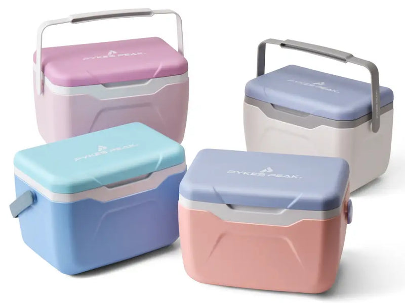 夏にピッタリなポップカラーで、気づいたら累計20,000個。見た目も保冷力も「かわいいだけじゃない」クーラーボックスの正体。
