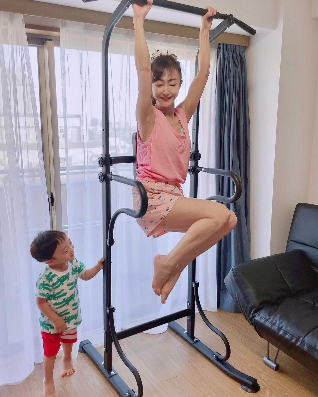 ぶら下がり健康器 - PYKES PEAK